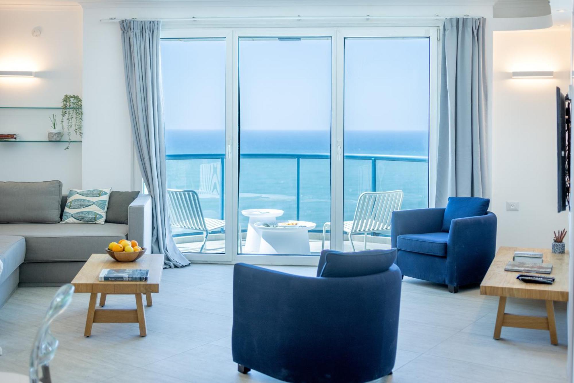 Superb Beachfront With Shelter By Sea N' Rent Apartment Tel Aviv
